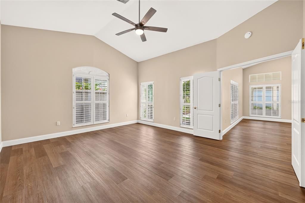 For Sale: $329,000 (2 beds, 2 baths, 1677 Square Feet)