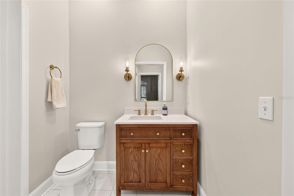 For Sale: $329,000 (2 beds, 2 baths, 1677 Square Feet)