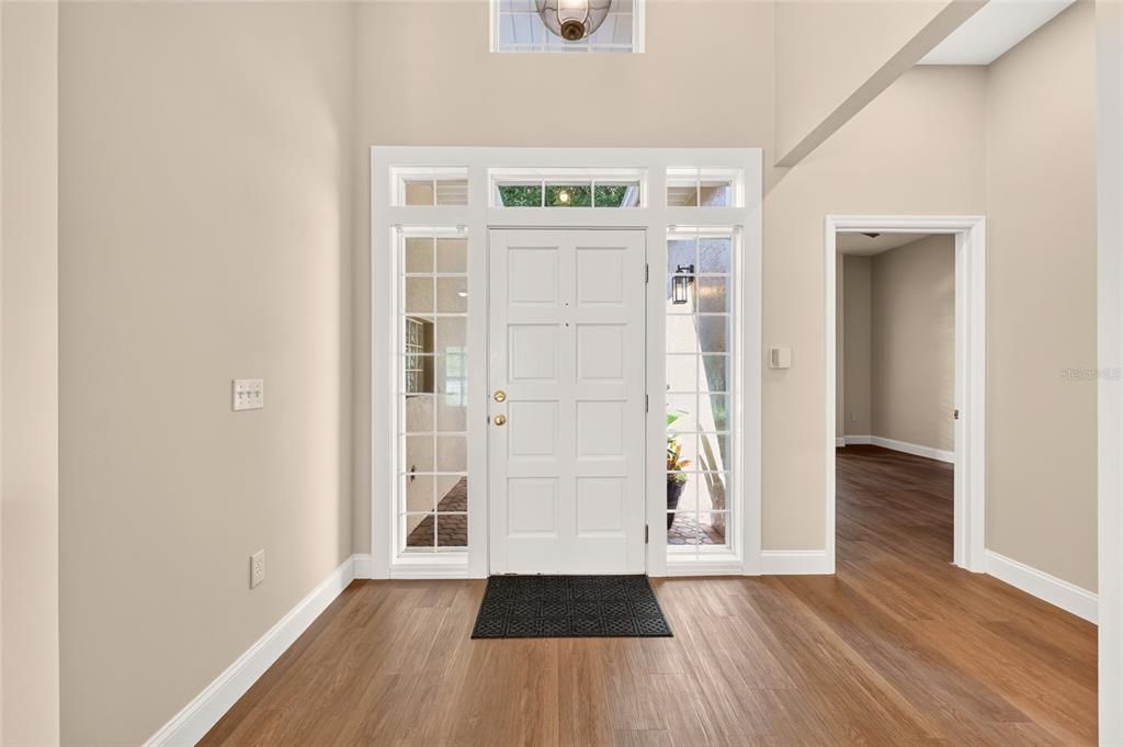 For Sale: $329,000 (2 beds, 2 baths, 1677 Square Feet)