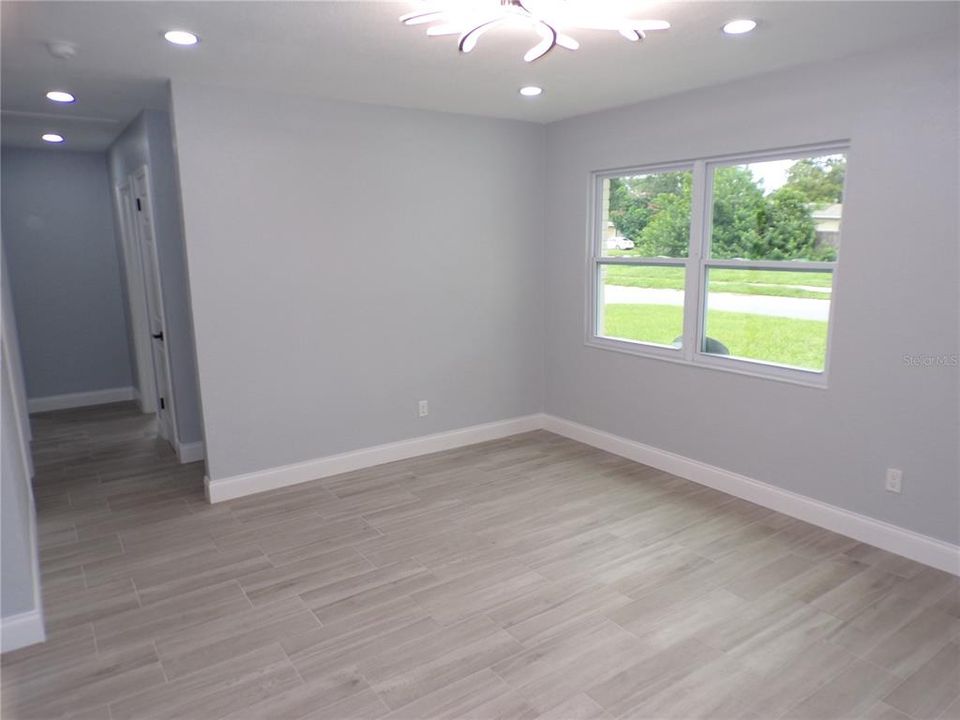 En Venta: $315,000 (3 camas, 1 baños, 800 Pies cuadrados)