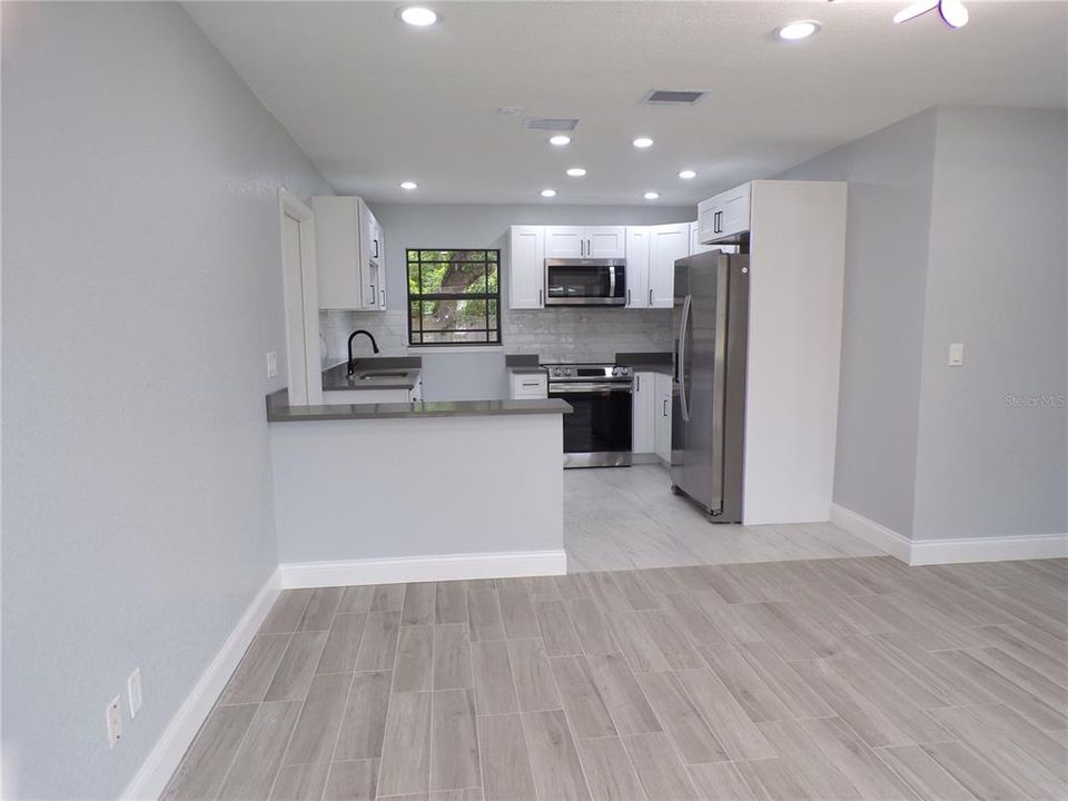 En Venta: $315,000 (3 camas, 1 baños, 800 Pies cuadrados)