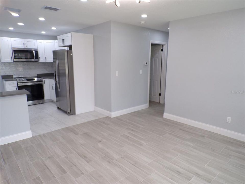 En Venta: $315,000 (3 camas, 1 baños, 800 Pies cuadrados)