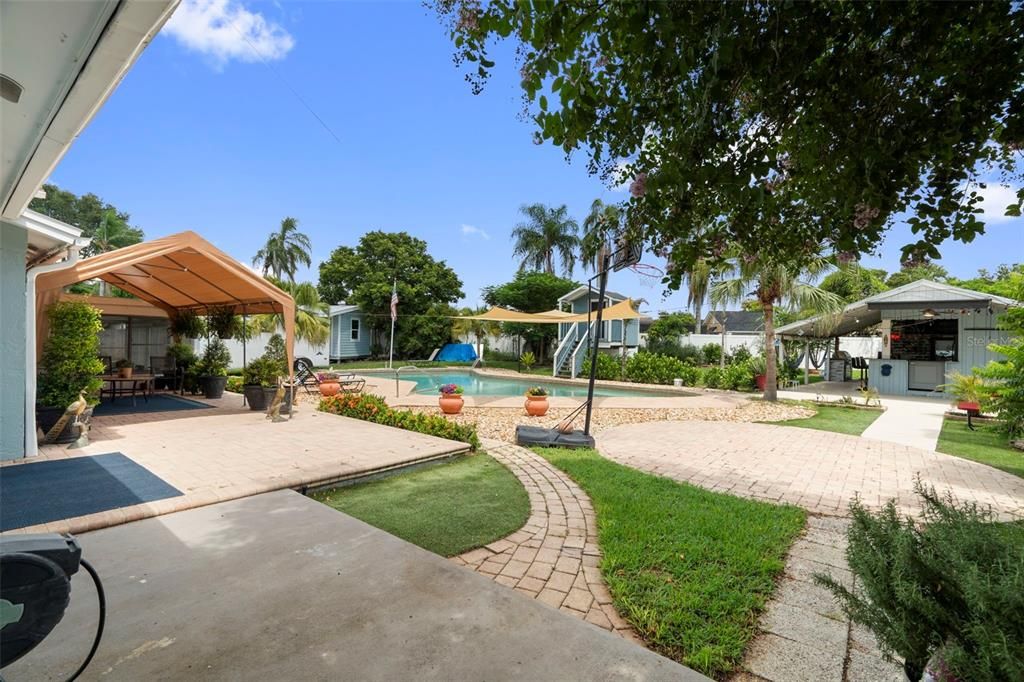 For Sale: $609,900 (4 beds, 3 baths, 2334 Square Feet)