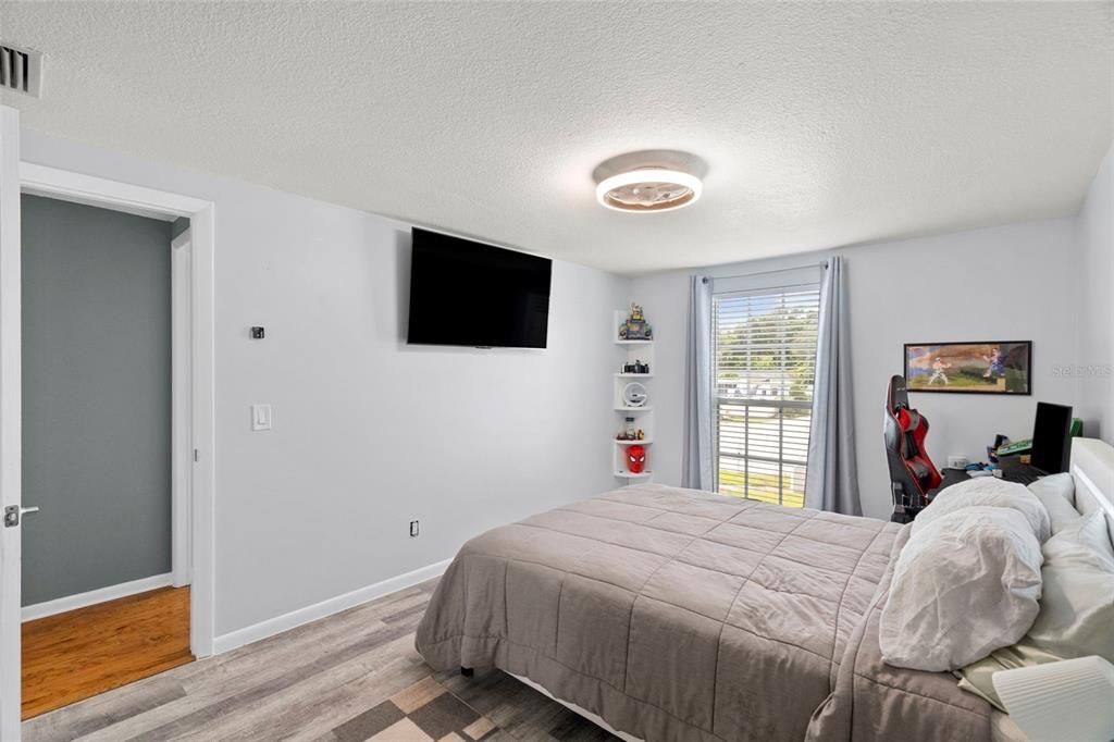 For Sale: $609,900 (4 beds, 3 baths, 2334 Square Feet)