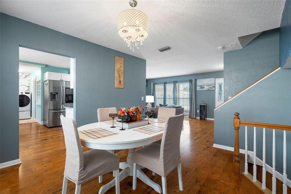 For Sale: $609,900 (4 beds, 3 baths, 2334 Square Feet)