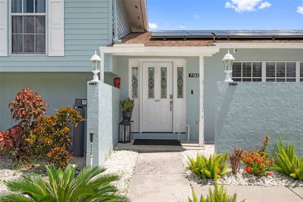 For Sale: $609,900 (4 beds, 3 baths, 2334 Square Feet)