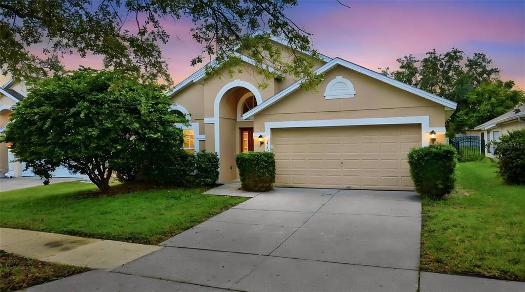 En Venta: $449,900 (4 camas, 2 baños, 2160 Pies cuadrados)