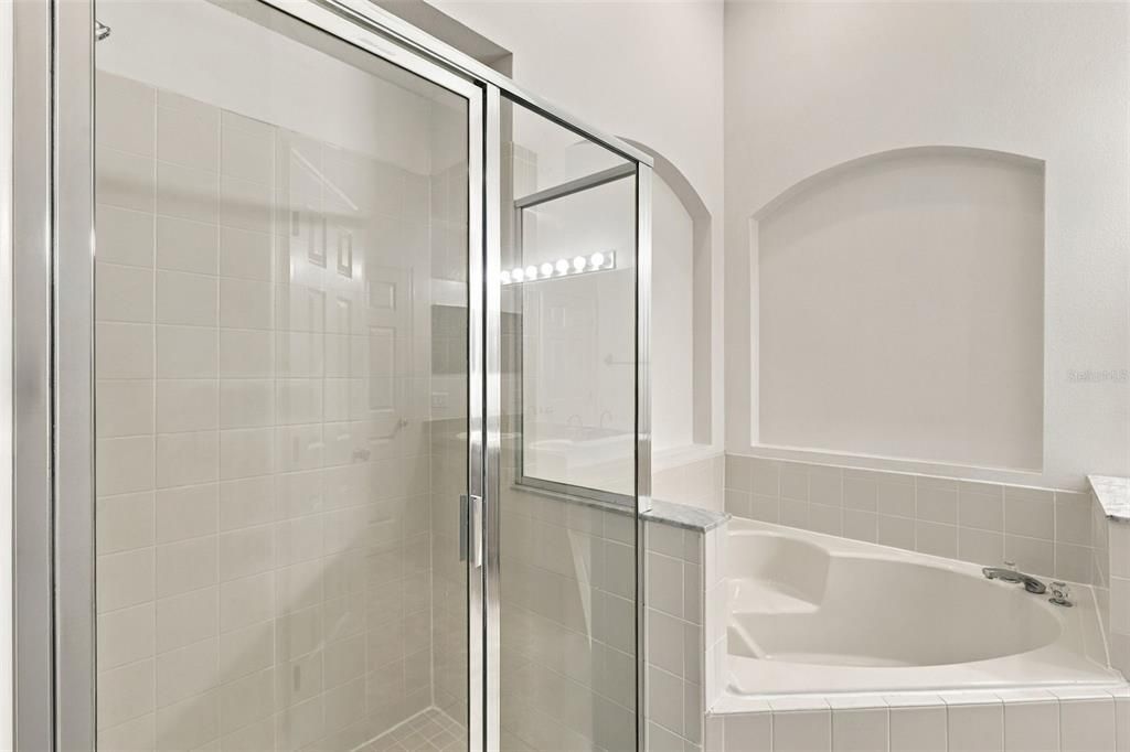 En Venta: $449,900 (4 camas, 2 baños, 2160 Pies cuadrados)