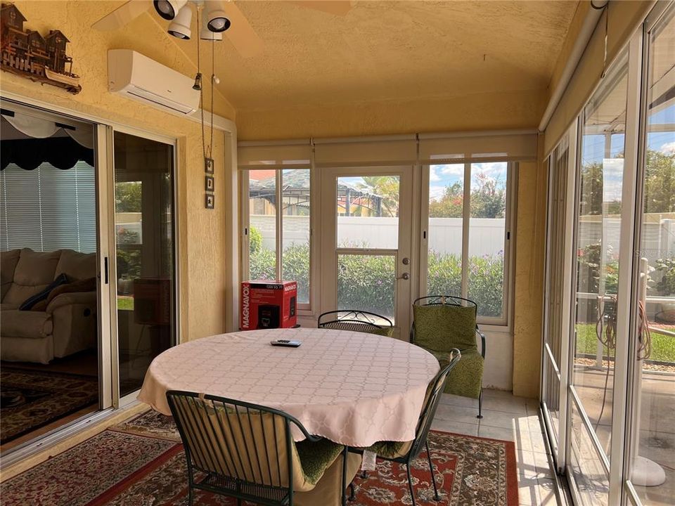 For Sale: $365,000 (2 beds, 2 baths, 1397 Square Feet)