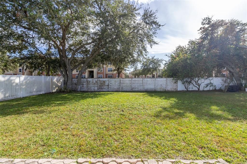 For Rent: $2,050 (4 beds, 2 baths, 1437 Square Feet)