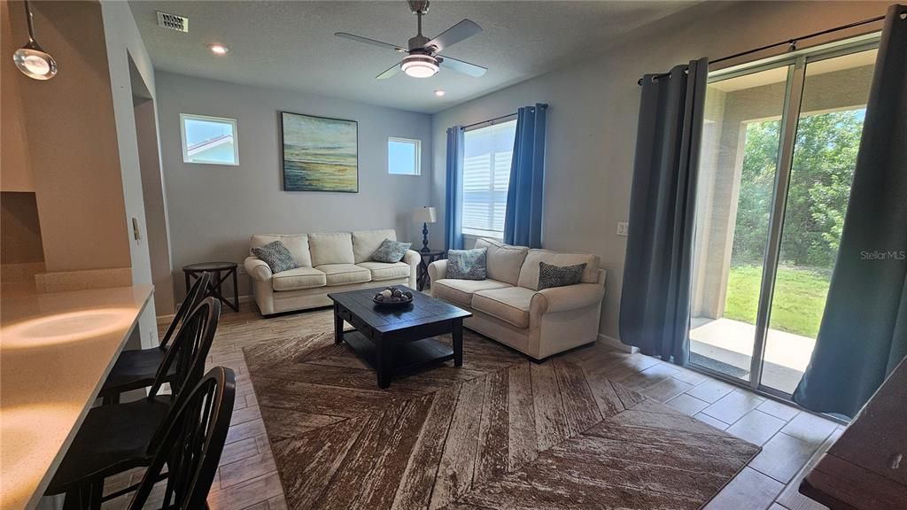 En Venta: $324,900 (3 camas, 2 baños, 1747 Pies cuadrados)