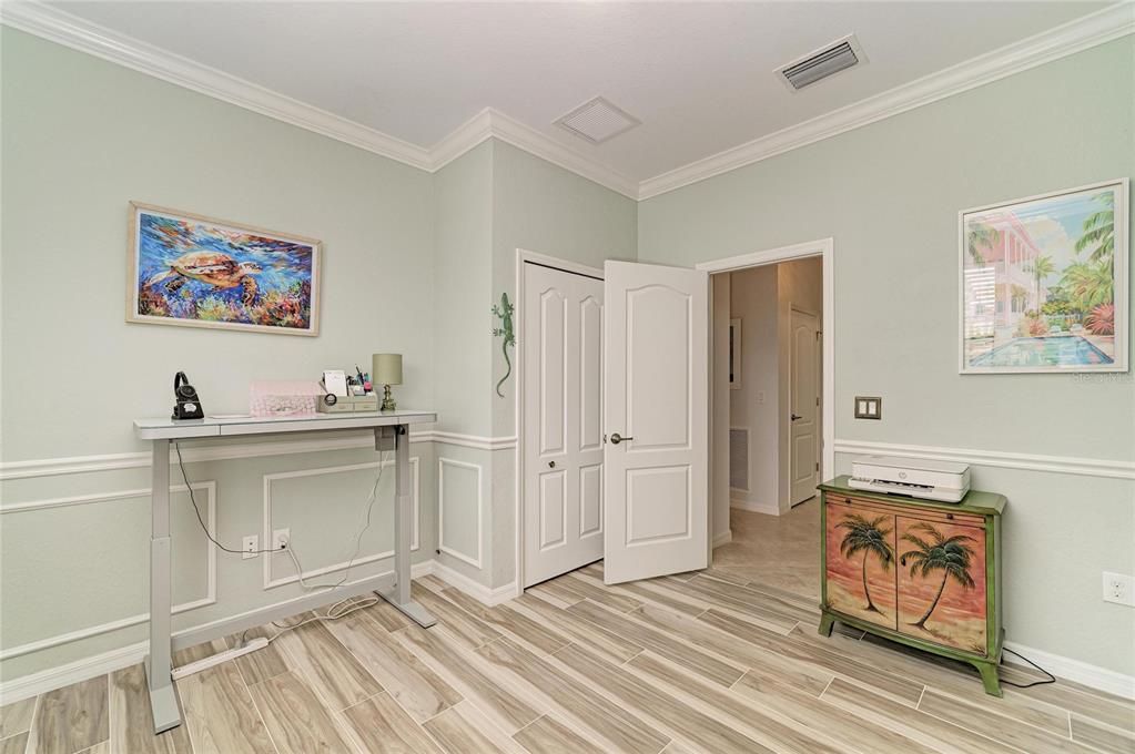Под контрактом: $729,900 (4 спален, 3 ванн, 2006 Квадратных фут)