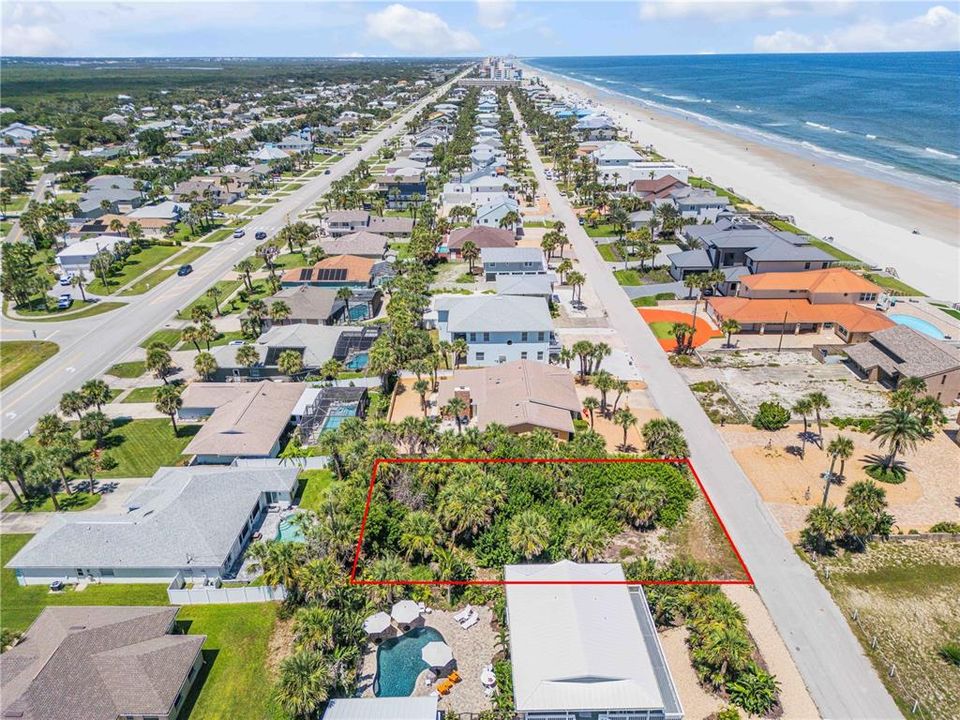 En Venta: $1,200,000 (0.19 acres)