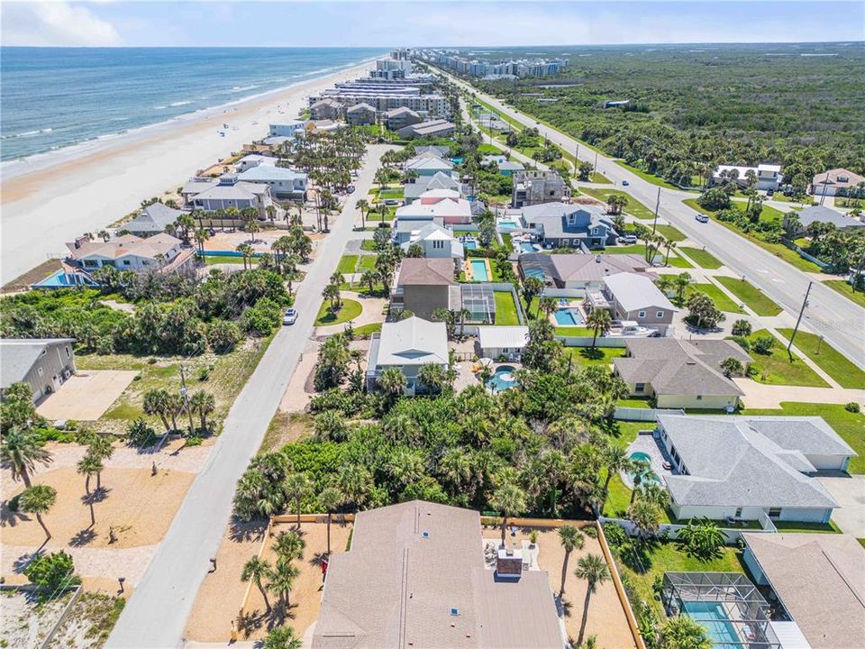 En Venta: $1,200,000 (0.19 acres)