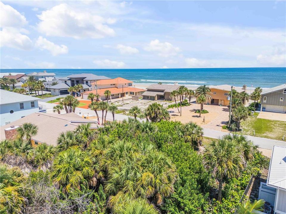 En Venta: $1,200,000 (0.19 acres)
