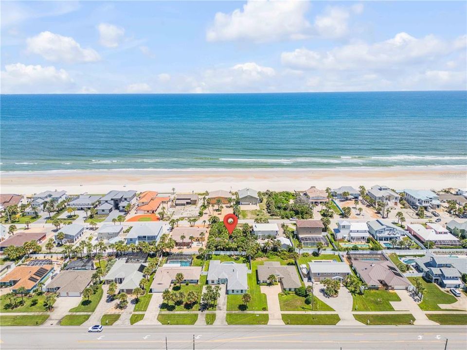 En Venta: $1,200,000 (0.19 acres)