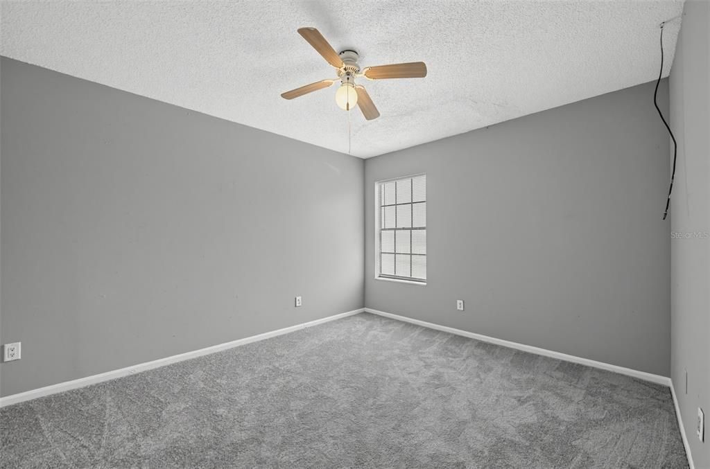 For Sale: $384,900 (3 beds, 2 baths, 1676 Square Feet)
