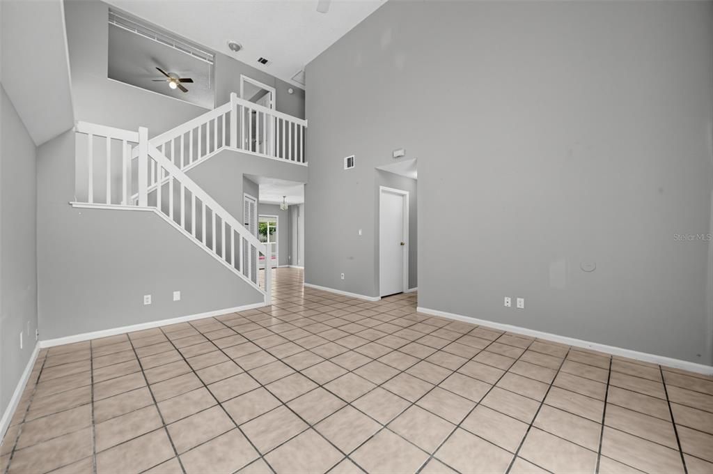 For Sale: $384,900 (3 beds, 2 baths, 1676 Square Feet)