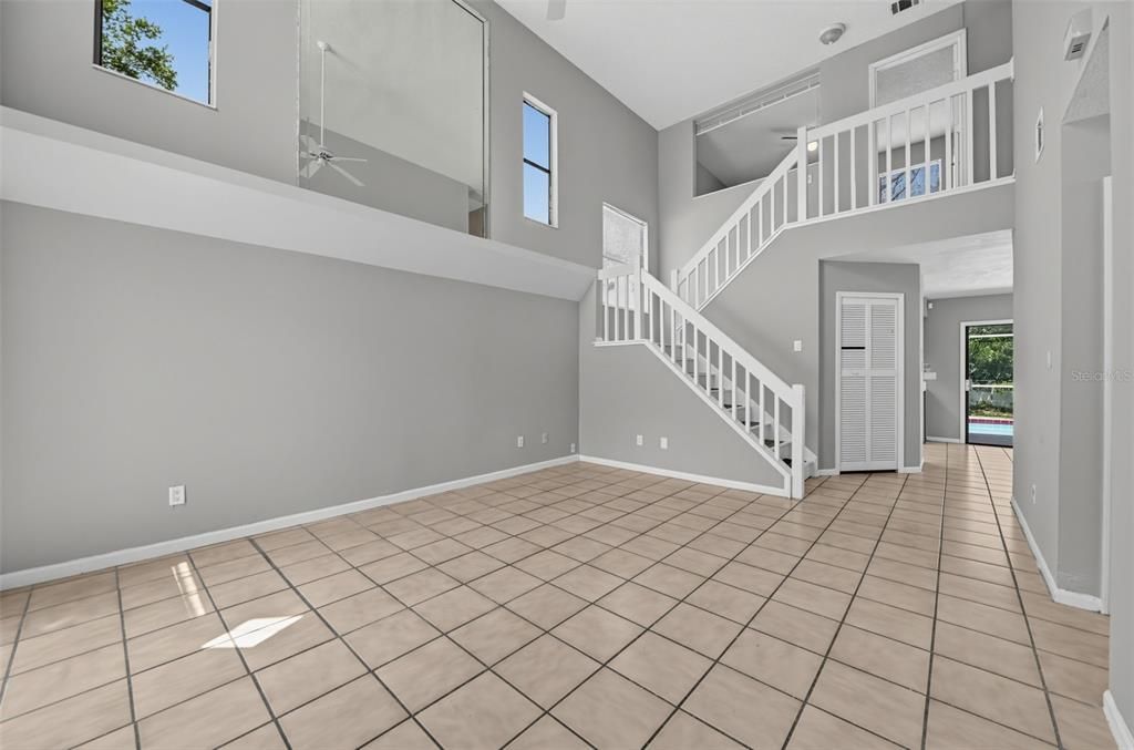 For Sale: $384,900 (3 beds, 2 baths, 1676 Square Feet)