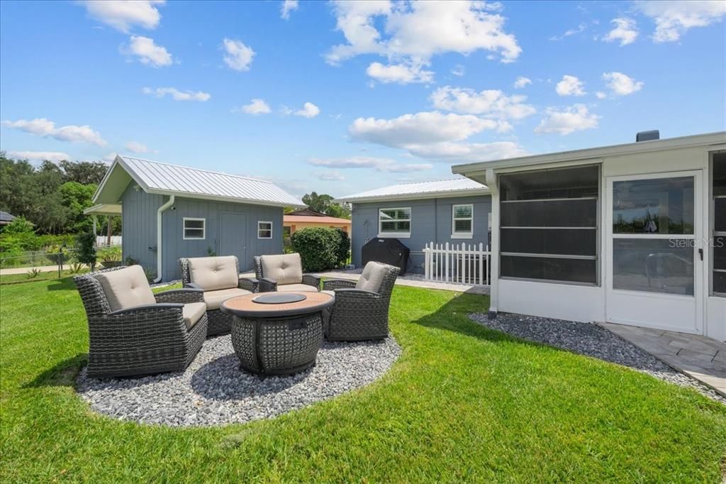 For Sale: $469,900 (3 beds, 3 baths, 2024 Square Feet)