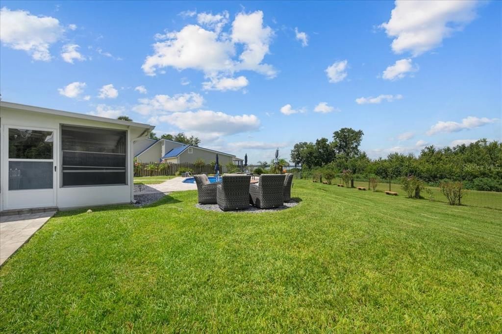For Sale: $469,900 (3 beds, 3 baths, 2024 Square Feet)