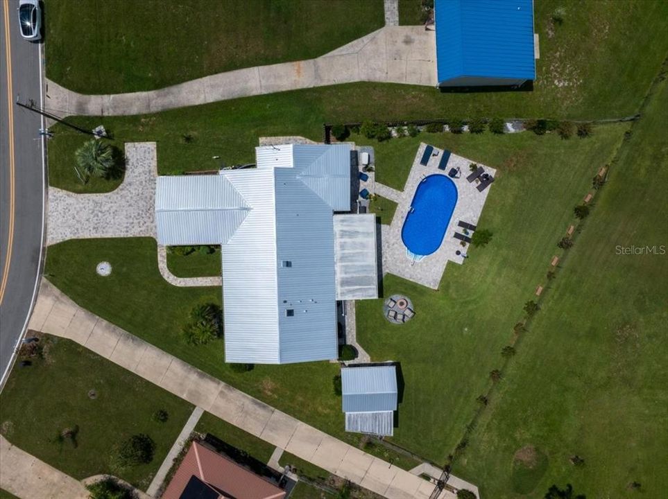 For Sale: $469,900 (3 beds, 3 baths, 2024 Square Feet)
