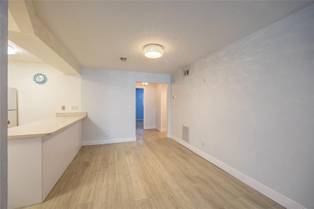 For Sale: $209,900 (3 beds, 2 baths, 1175 Square Feet)
