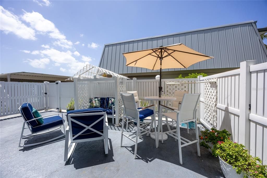 For Sale: $209,900 (3 beds, 2 baths, 1175 Square Feet)