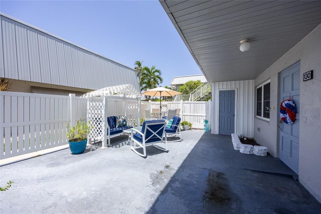 For Sale: $209,900 (3 beds, 2 baths, 1175 Square Feet)