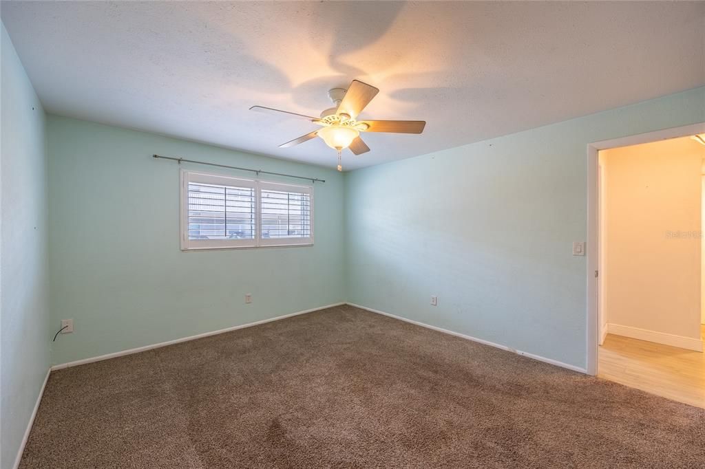 For Sale: $209,900 (3 beds, 2 baths, 1175 Square Feet)