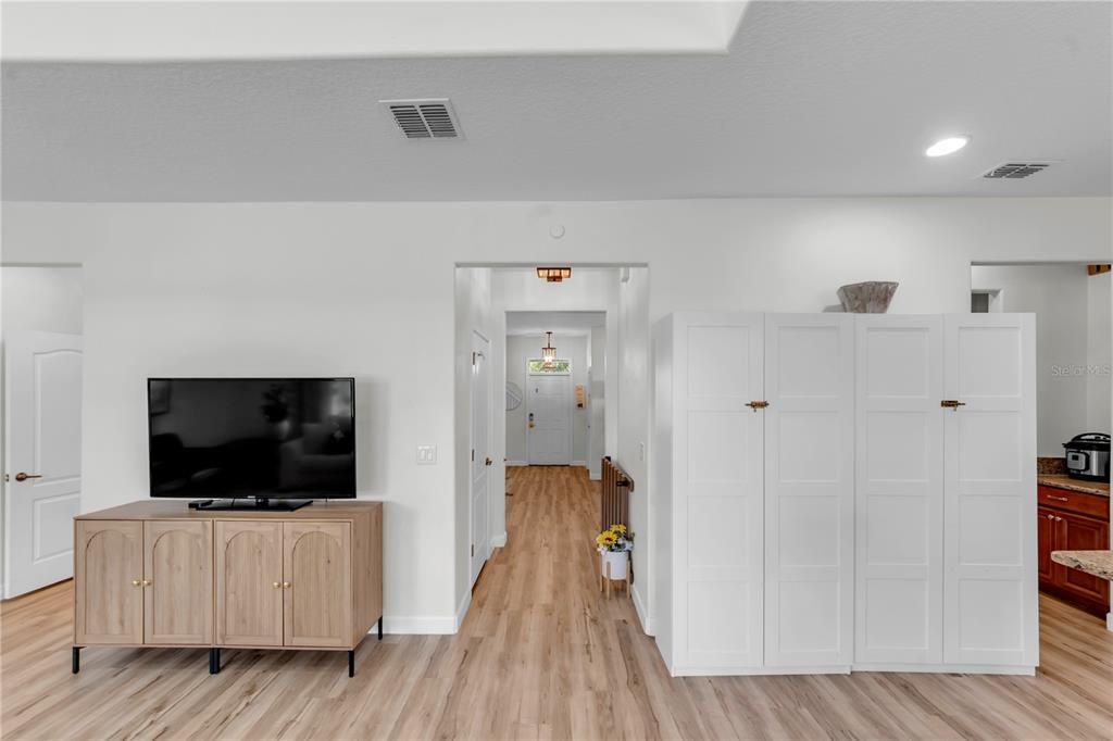 En Venta: $680,000 (5 camas, 4 baños, 3283 Pies cuadrados)