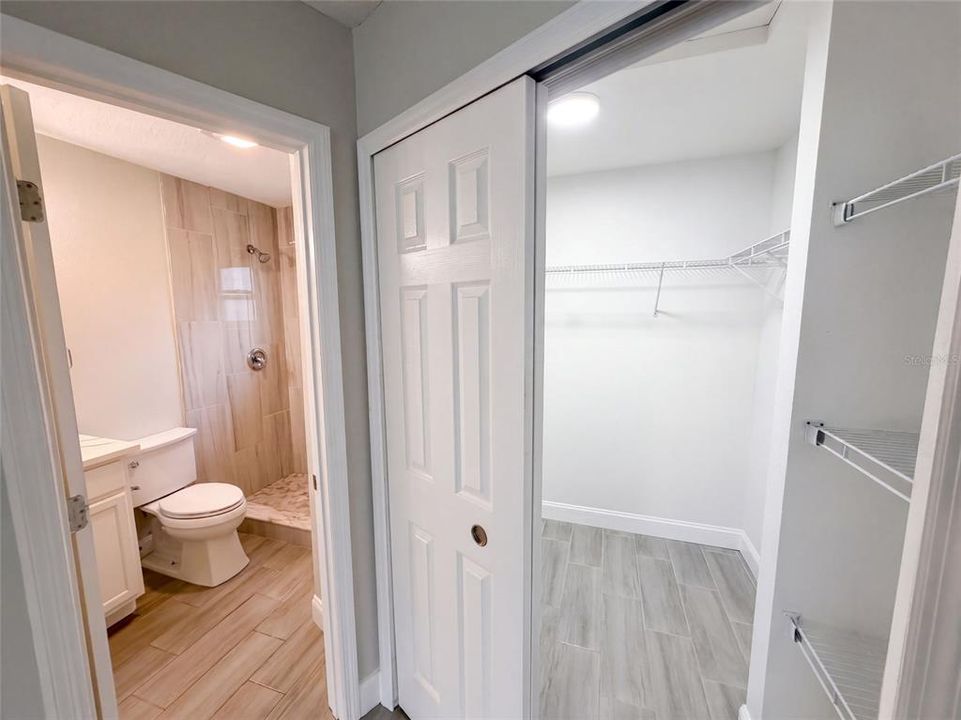 For Sale: $284,000 (2 beds, 2 baths, 1088 Square Feet)