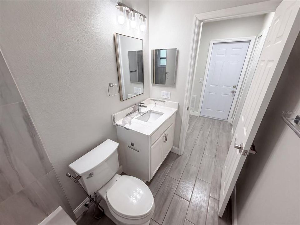 For Sale: $284,000 (2 beds, 2 baths, 1088 Square Feet)