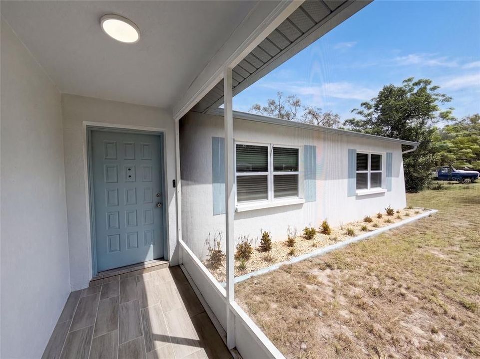 For Sale: $284,000 (2 beds, 2 baths, 1088 Square Feet)