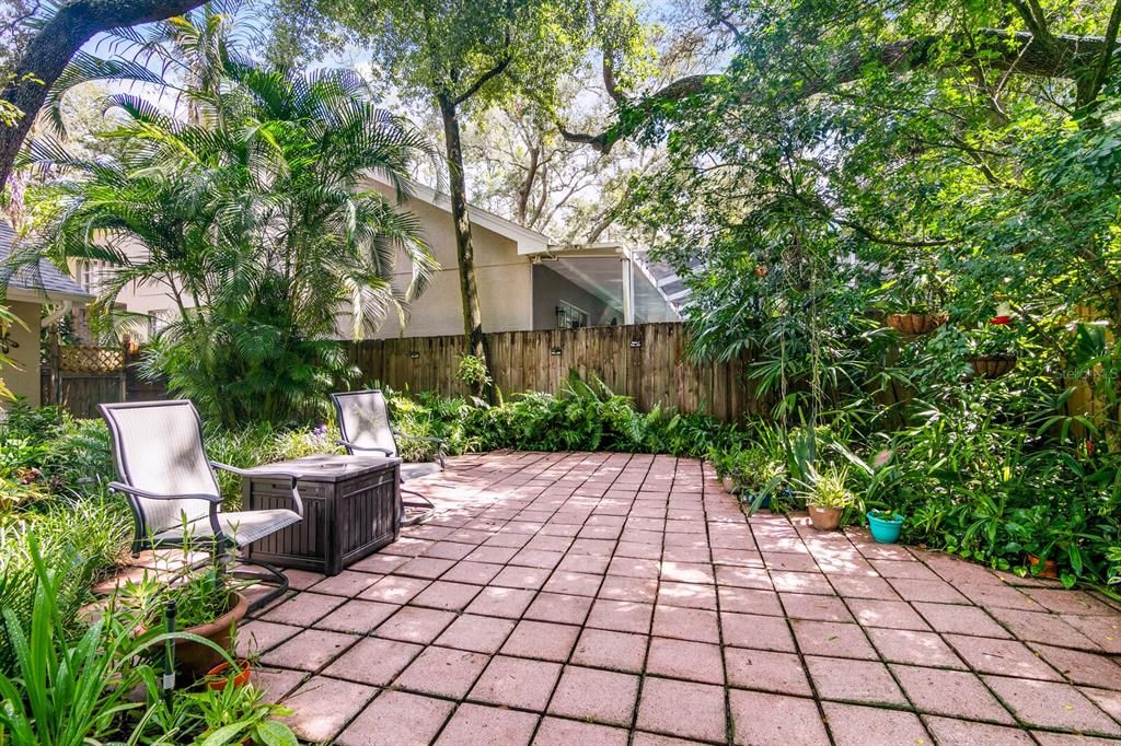 En Venta: $599,000 (3 camas, 2 baños, 2174 Pies cuadrados)