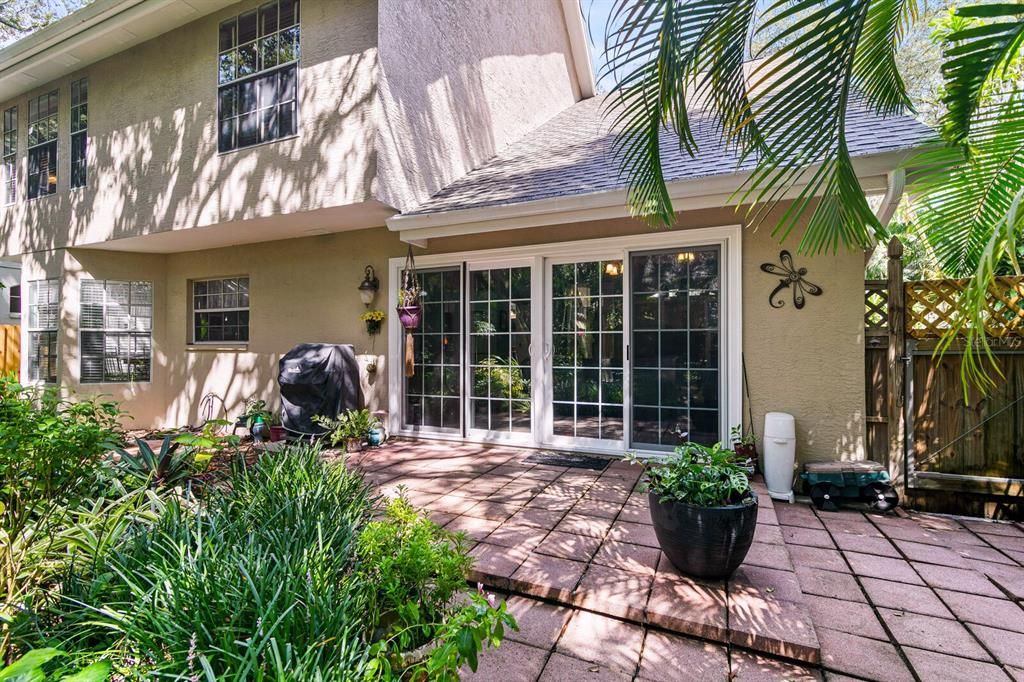 En Venta: $599,000 (3 camas, 2 baños, 2174 Pies cuadrados)