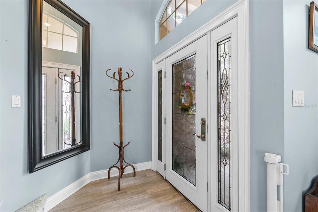 En Venta: $599,000 (3 camas, 2 baños, 2174 Pies cuadrados)