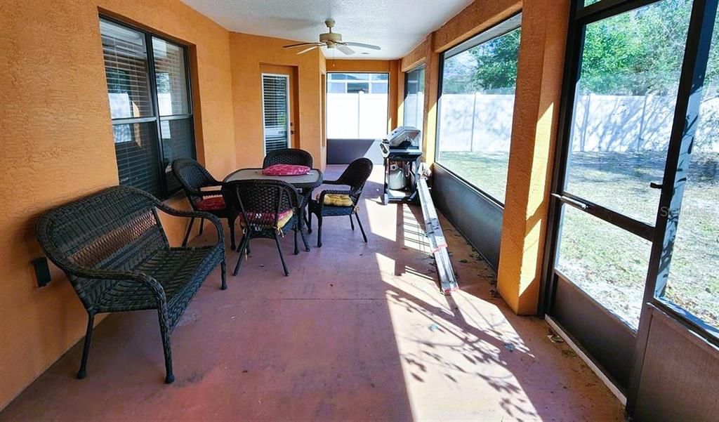 For Rent: $2,650 (5 beds, 3 baths, 2911 Square Feet)