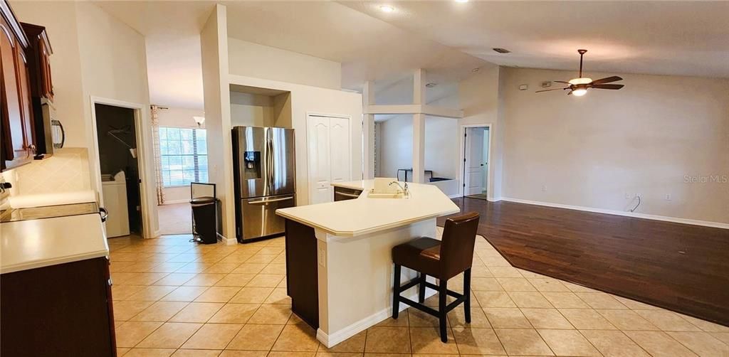 For Rent: $2,650 (5 beds, 3 baths, 2911 Square Feet)