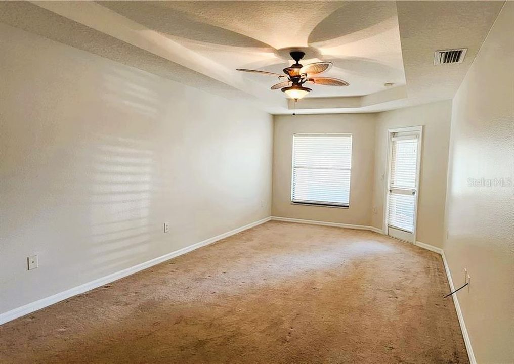 For Rent: $2,650 (5 beds, 3 baths, 2911 Square Feet)