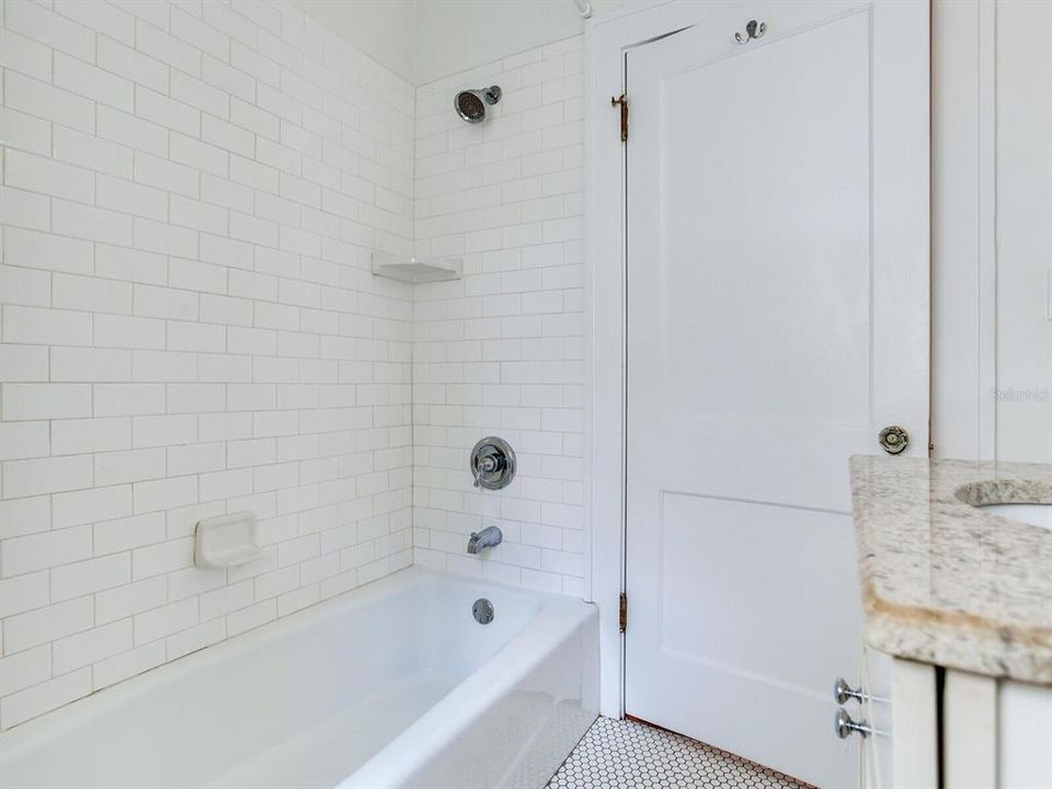 В аренду: $2,950 (1 спален, 1 ванн, 1100 Квадратных фут)
