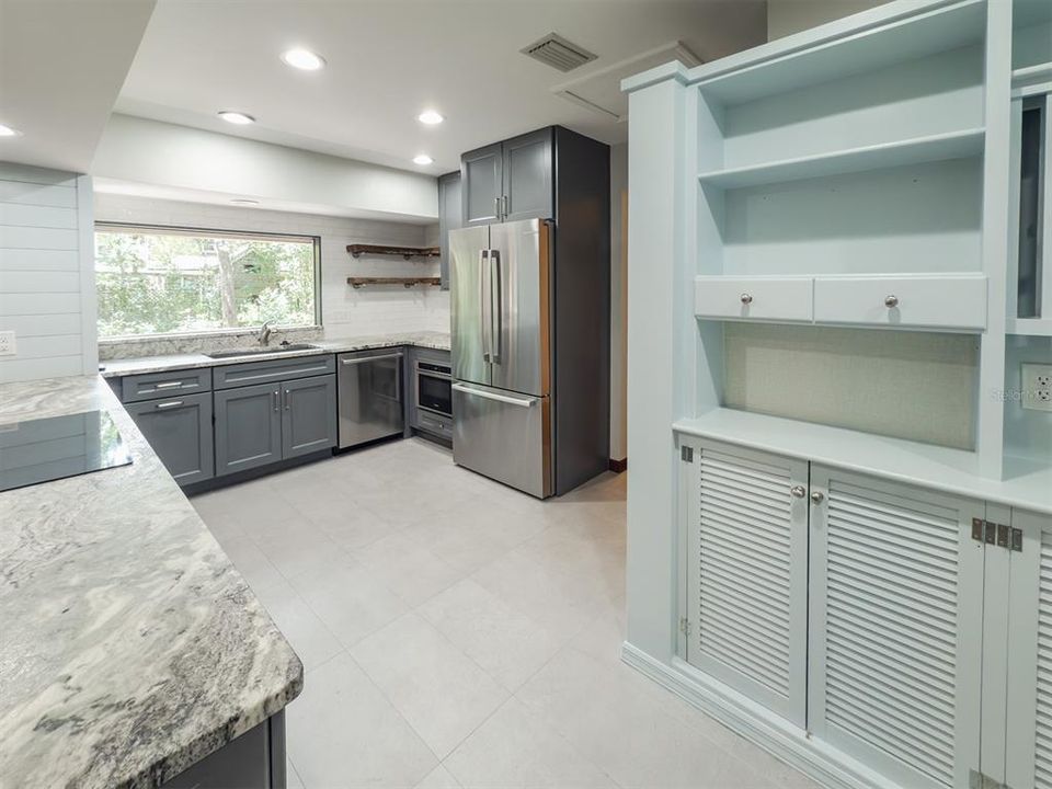 En Venta: $449,756 (3 camas, 2 baños, 2149 Pies cuadrados)