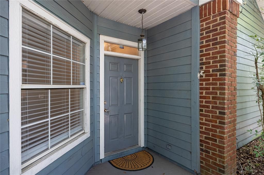 For Rent: $1,650 (2 beds, 2 baths, 976 Square Feet)