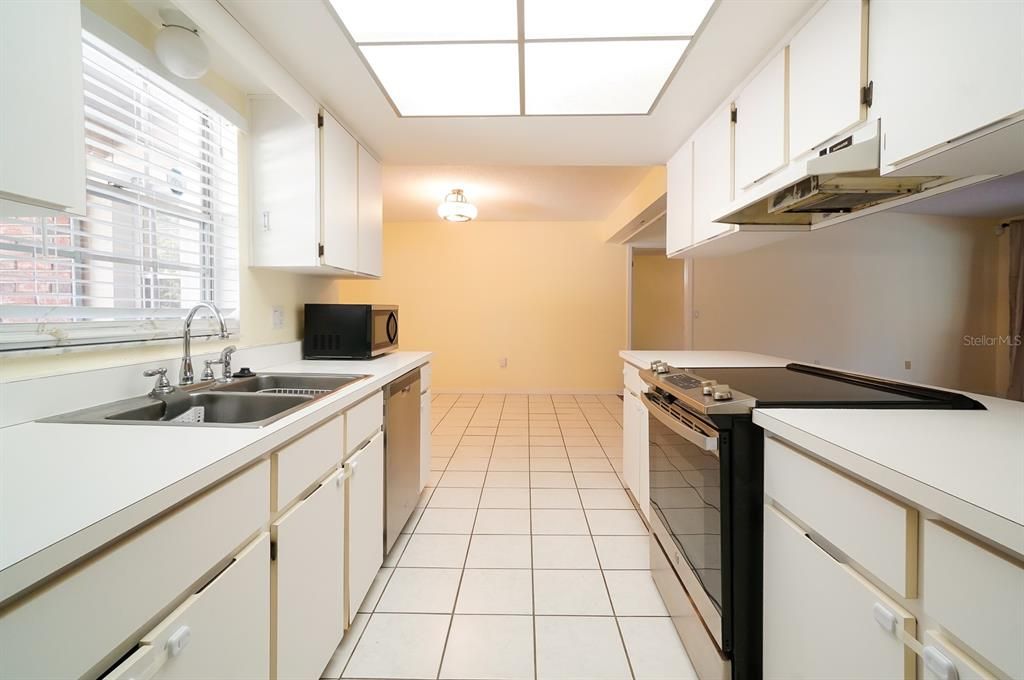 En Renta: $2,600 (3 camas, 2 baños, 1835 Pies cuadrados)