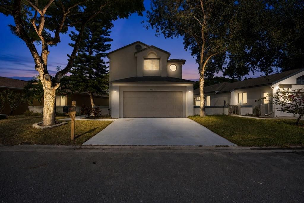 На продажу: $550,000 (4 спален, 2 ванн, 2223 Квадратных фут)