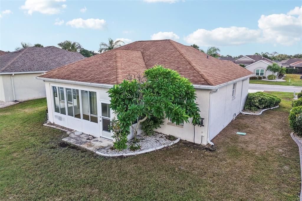 For Sale: $279,900 (3 beds, 2 baths, 1383 Square Feet)