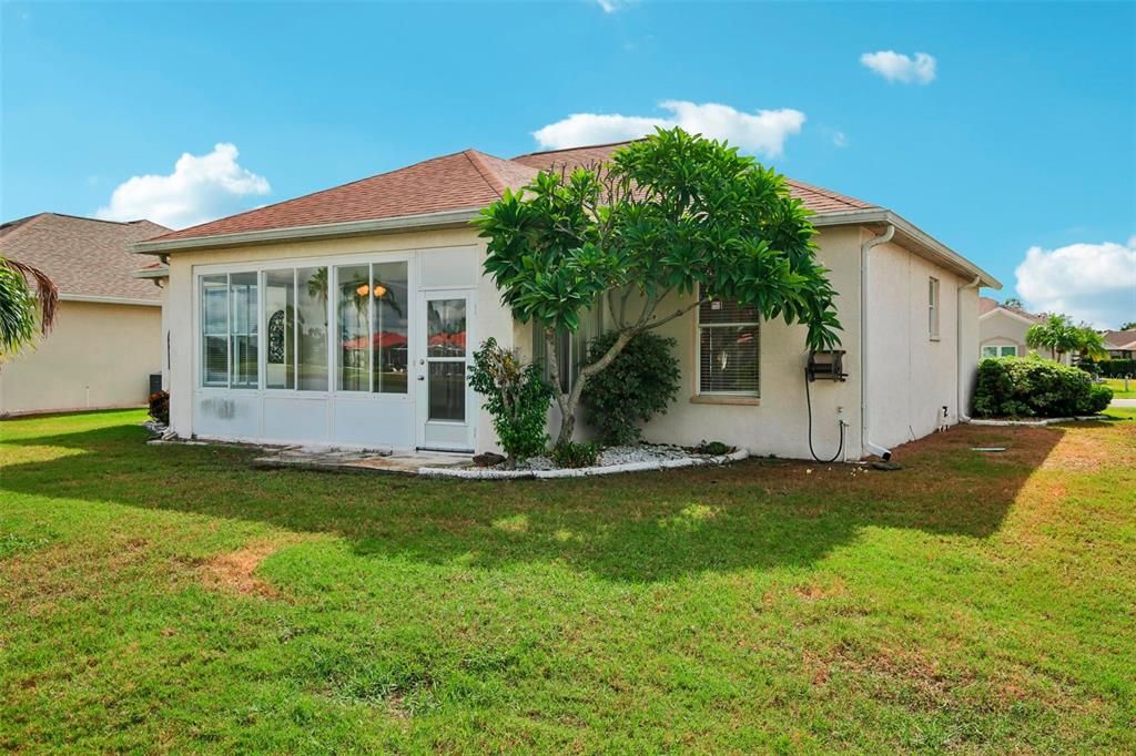 For Sale: $279,900 (3 beds, 2 baths, 1383 Square Feet)