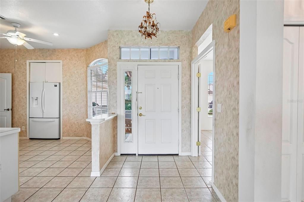 For Sale: $279,900 (3 beds, 2 baths, 1383 Square Feet)