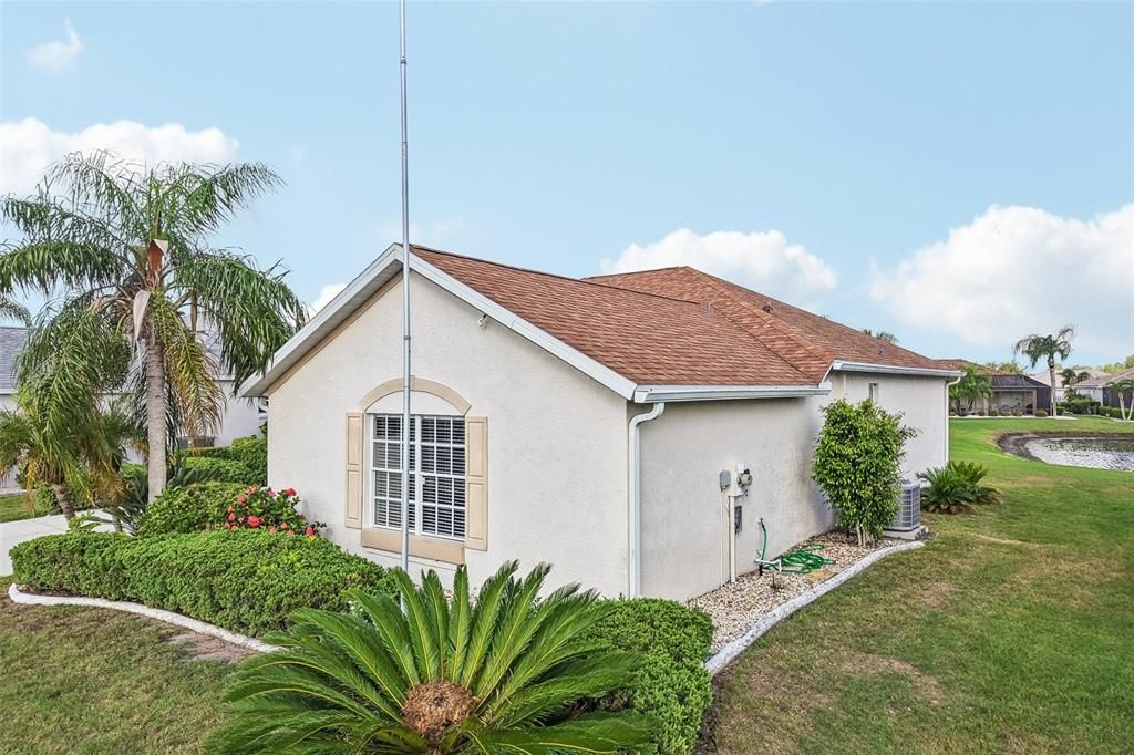 For Sale: $279,900 (3 beds, 2 baths, 1383 Square Feet)