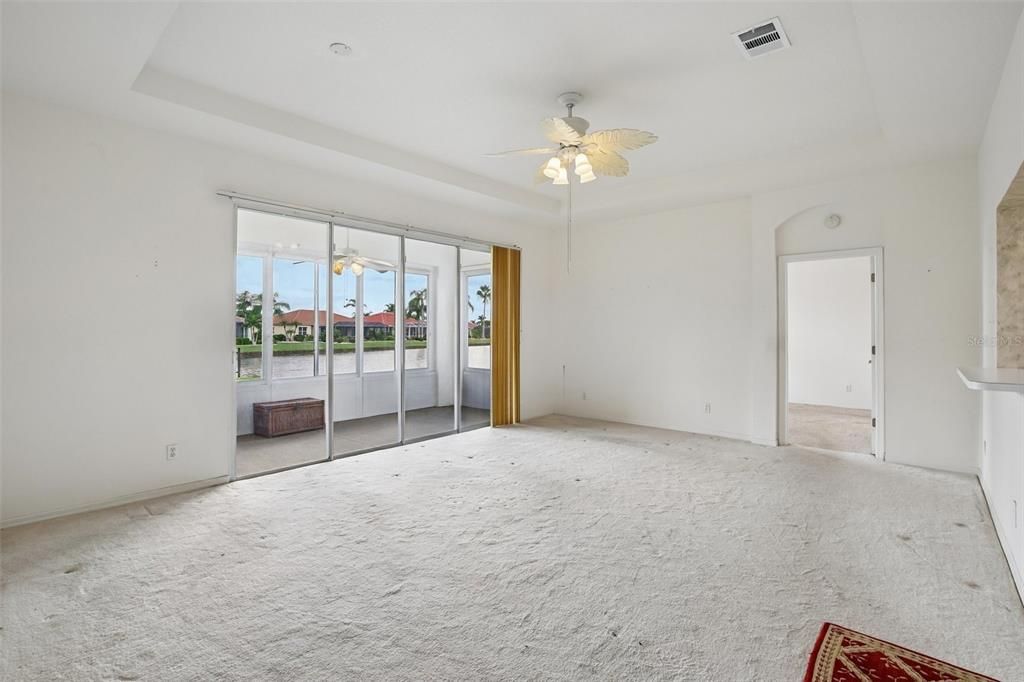 For Sale: $279,900 (3 beds, 2 baths, 1383 Square Feet)